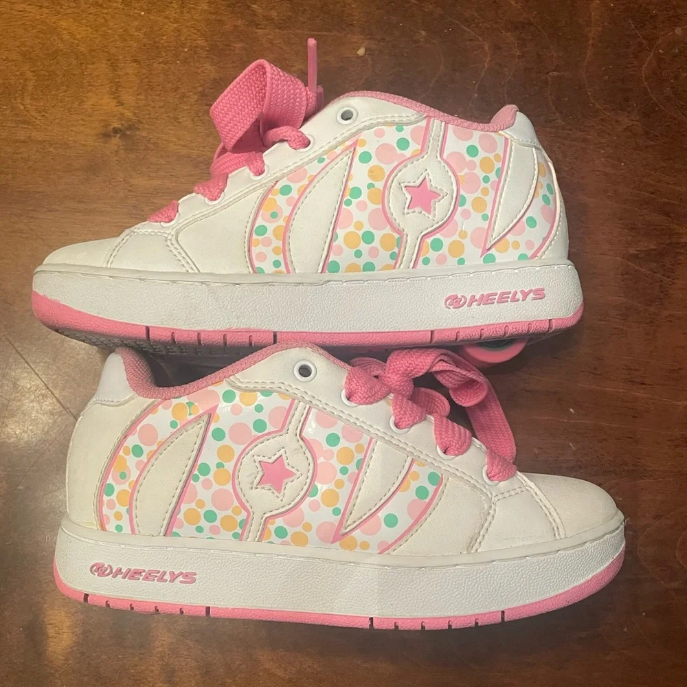 Heelys Force Skate Yth Sz 4, Pink and White Sneaker Shoes - Picture 1 of 4
